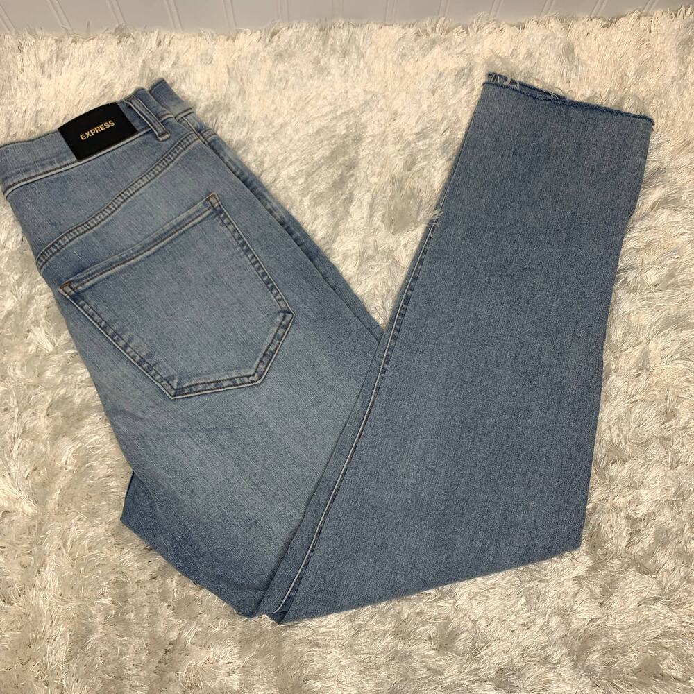 Express Slim Super High Rise Jeans Lt Wash Distressed Sz 4